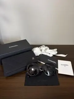 CHANEL シャネル 偏光サングラス＋バケットハット ピンクハート裏地