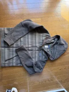 patagonia メンズ フルジップフーディ XSのサムネイル