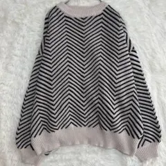 グレイル ボーダー長袖ニット V柄 ブラック F 韓国風　モノトーン　ゆったり