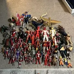 特撮ヒーロー ソフビ フィギュア 大量セットのサムネイル