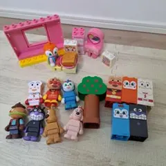 ⑱　アンパンマン　ブロックラボ　セット　ドキンちゃんのおへや