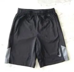 Nike DRI-FIT ハーフパンツ　7L 120 ブラック　メッシュ