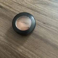 MACアイシャドウ テクスチャー