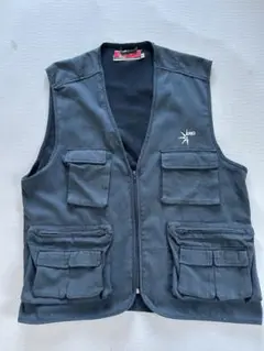 古着　ダークグレー ジッパー付きベスト