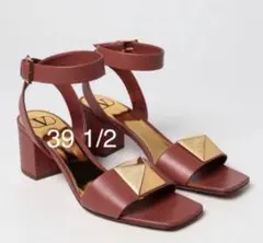 最終の値下げVALENTINO スタッズ アンクルストラップ サンダル 39cmのサムネイル