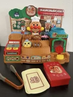 アンパンマン　かまどでやこう♪ジャムおじさんのやきたてパン工場