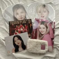 TWICE まとめ売り　公式　うちわ　ポスター　ポーチ