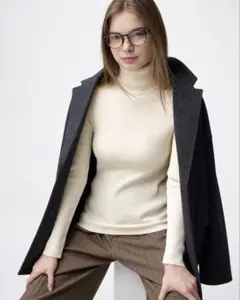 【試着のみ美品】GU リブタートルネックセーター　オフホワイト　Mサイズ