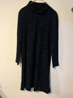 黒い花柄レースタートルネックワンピースチュニック