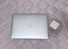 MacBook Air (13-inch, Early 2015) 充電器付きのサムネイル