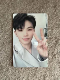 WOOZI ウジ　Happy Ending トレカ