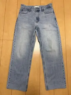 さ*と様 ユニクロ　ストレートジーンズ　メンズ　W31　63BLUE　【新品同様