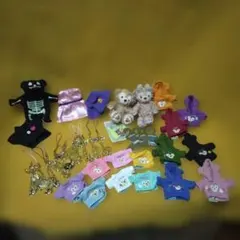 ディズニーシー　ダッフィ＆シェリーメイ　ミニぬいぐるみ＋10周年服＆チャーム