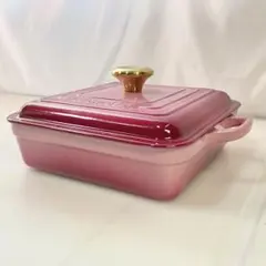 『新品未使用』ルクルーゼ：ココットスクエア24cm シェルピンク ル・クルーゼ シグニチャー ココット・スクエア 24cm シェルピンク