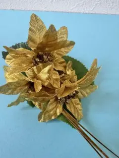 美品　フラダンス 髪飾り ヘアクリップ ゴールド　小さ目　花