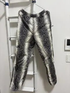 supreme north face ヘビ柄 ワイドパンツ