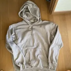 GU ベージュ フード付きパーカー