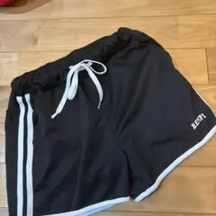 REPIPI 黒 ハーフパンツ Mサイズ