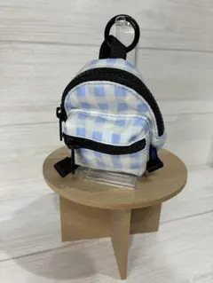BAGGU ミニリュック型 ポーチ チェック キーホルダーのサムネイル