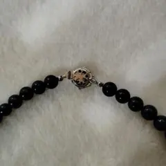 ブラックビーズネックレス