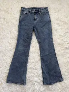 GU フレアジーンズ