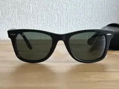 Ray-Ban Wayfarer ブラックサングラス