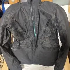 Volcom カモフラージュ柄メンズ グレーダウンジャケット