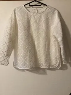 【美品未使用】刺繍　総レース ブラウス アイボリー ホワイト　七分袖 高級感