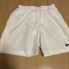NIKE DRY-FIT ホワイトショートパンツXL