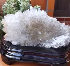 圧巻の存在感！天然水晶クラスター 約2.7kg - メルカリ