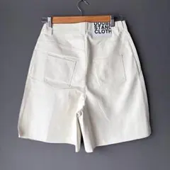 エッセンシャル ダブルスタンダードクロージング フェイクレザーハーフパンツ 38のサムネイル