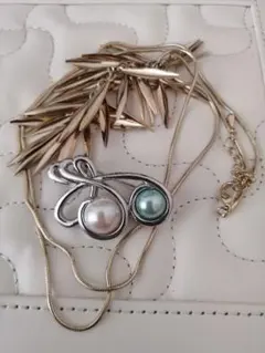 ネックレス　ブローチ　セット