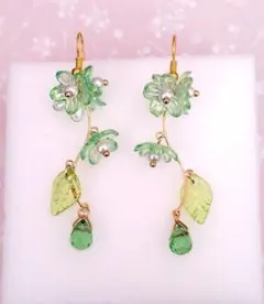 専用です☆お花とオレンジアベンチュリンとチェコビーズのピアス 専用です☆お花とオレンジアベンチュリンとチェコビーズのピアス 他1品