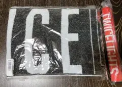 TWICE マフラータオル タペストリー(モモ)