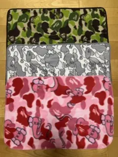 A BATHING APE KAWS ブランケット 3枚セット