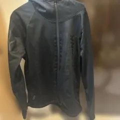 UNDER ARMOUR フード付きジャケット ブラック