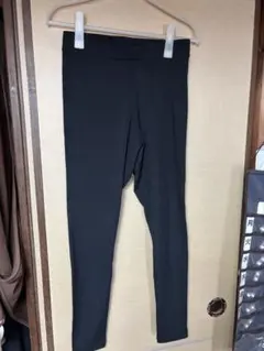 adidasのスパッツ