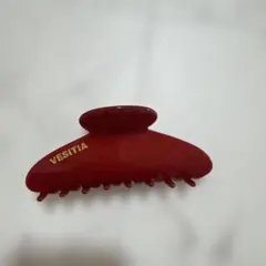 VESITIA ヘアクリップ レッド　acca 伊勢丹のサムネイル