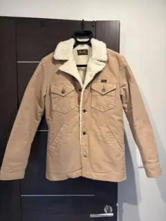 Wrangler ボア襟付きベージュジャケット