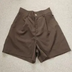 ほぼ未使用 ブラウンショートパンツ タック入り ゴムウエスト