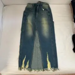 ダメージデニムスカート