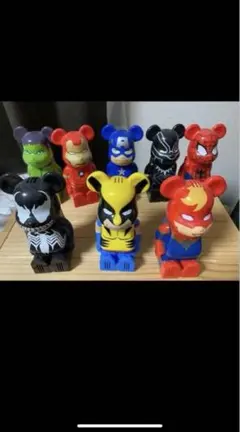 マーベルキャラクターをテーマにしたキューブリック・ベアブリックフィギュアのセット