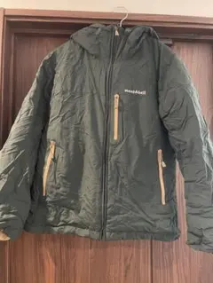 mont-bellダウンジャケット　リバーシブル