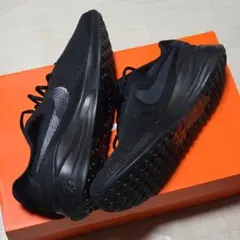未使用 NIKE レボリューション 7 ワイド 28cm FB8501 ブラック