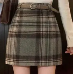 チェックミニスカート