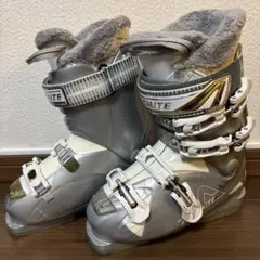 Item thumbnail for item e7127fcc-51e9-4042-9ce3-20e6ceb4ba2f