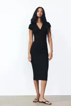 ZARA ブラックリブ編みVネックタイトワンピース