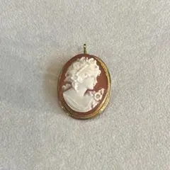 750刻印18金枠 カメオ ブローチ＆ペンダントトップ 2way ITALY - メルカリ