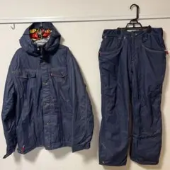 686✖️Levi's スノーボードウェアセット