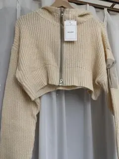 ACLENT フード付きニットパーカー　未使用タグ付き